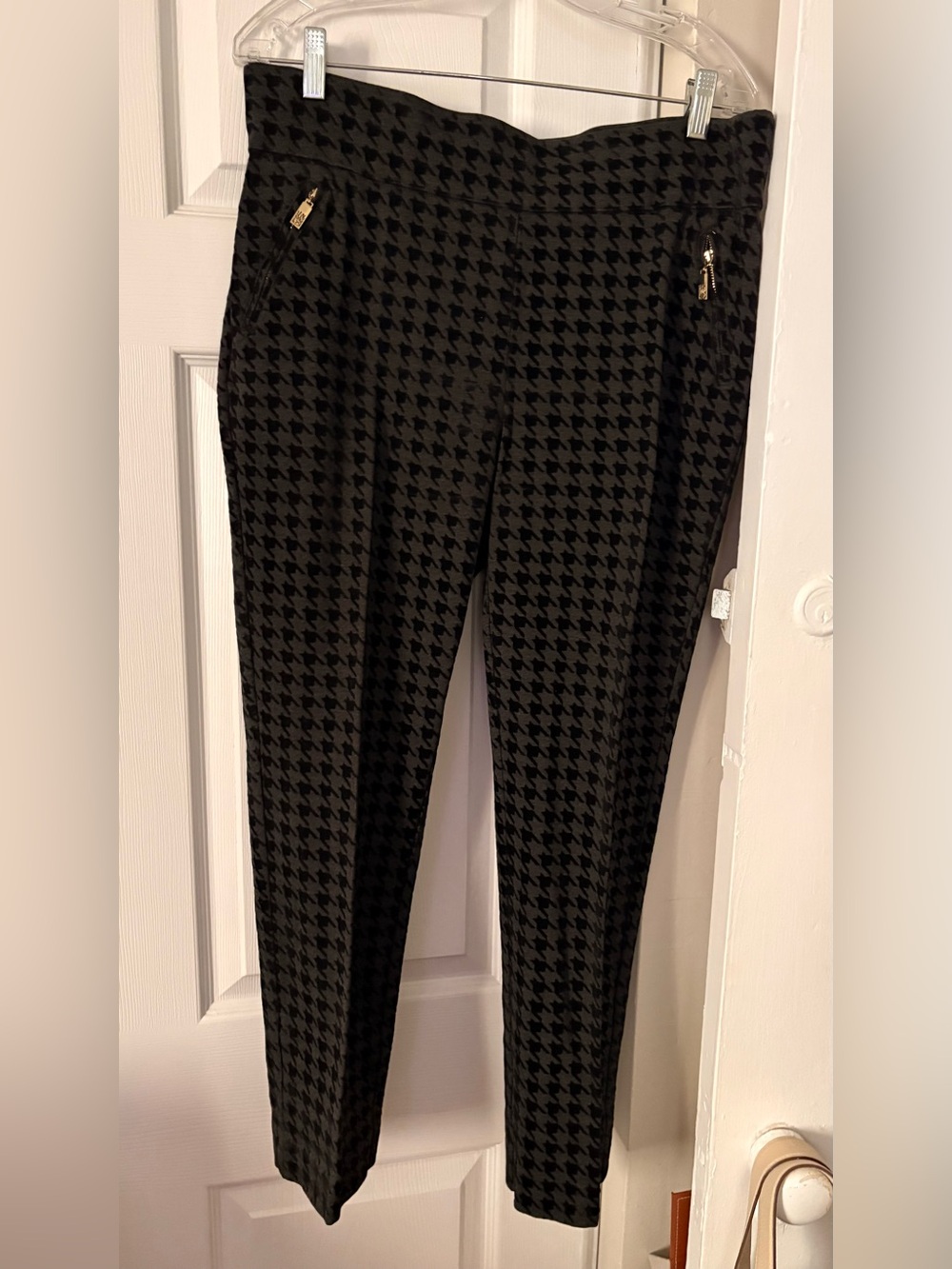 Anne Klein Black Houndstooth Skinny Pants with Gold Zippers